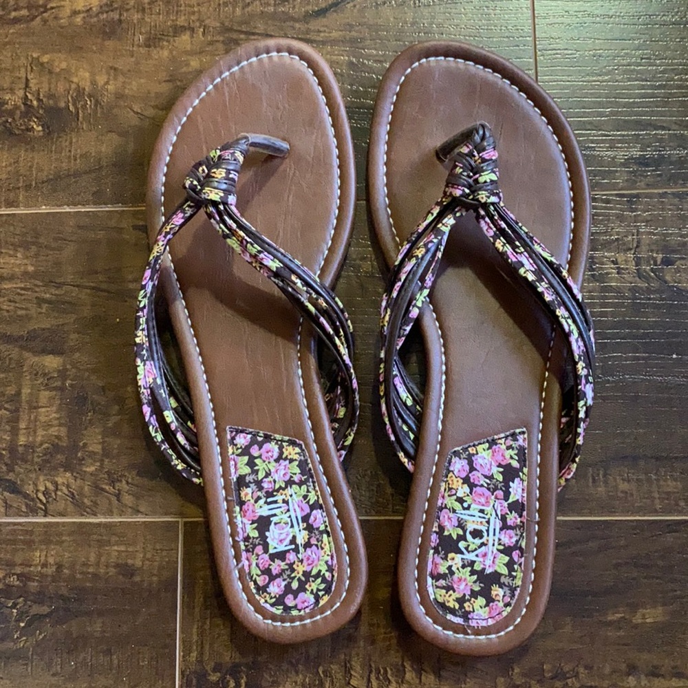Kali brown floral sandals